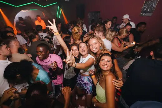 Bar P