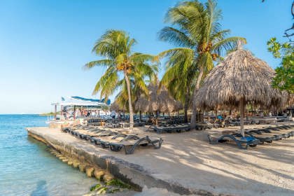 /Jan_Thiel_Beach-3.jpg