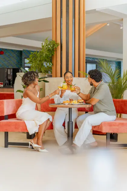 Livingstone_x_Mondi_-_Lifestyle_(Done)_(38_van_85)