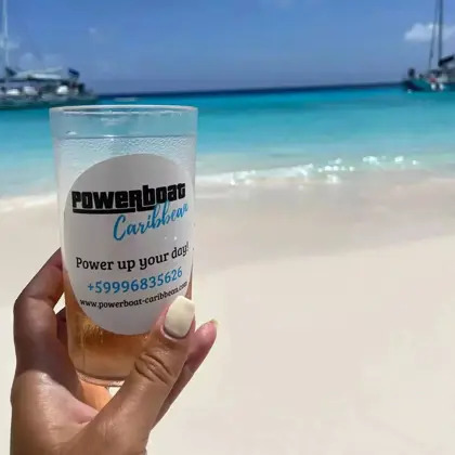 Powerboat_tour_Klein_Curacao_(2)_-_verkleind