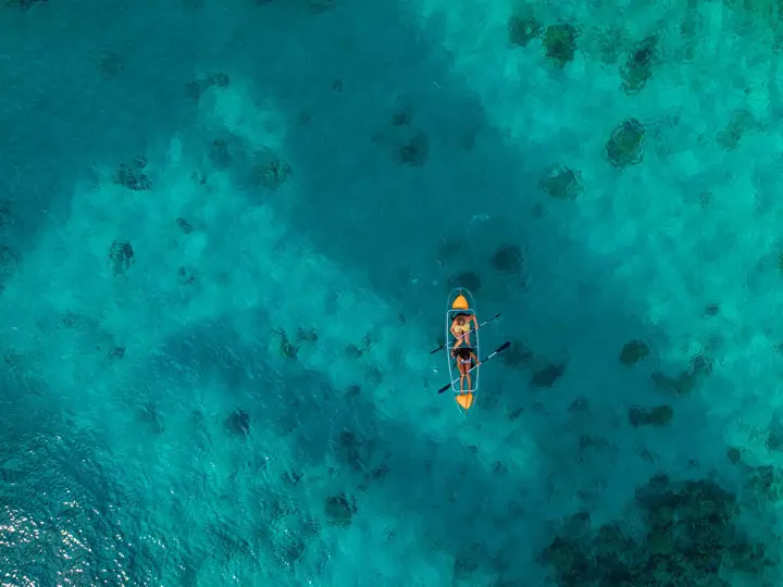 Passeio de Canoa Transparente | Tugboat Beach