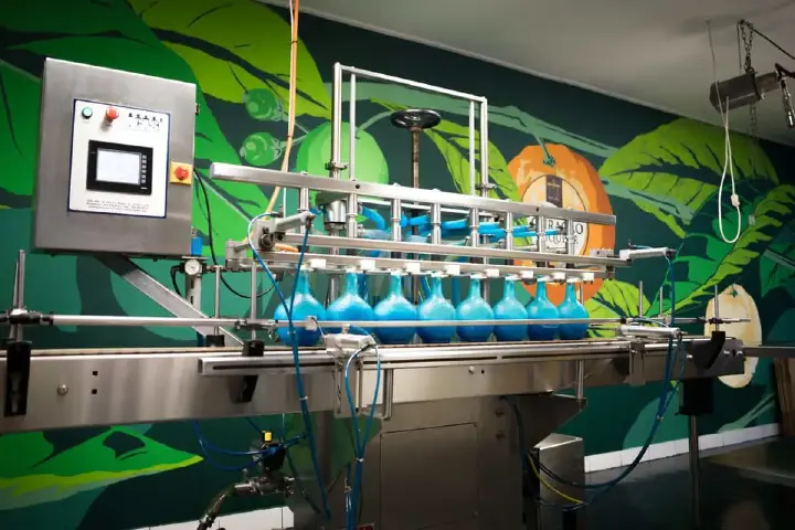 Filling-Blue-Curacao-1