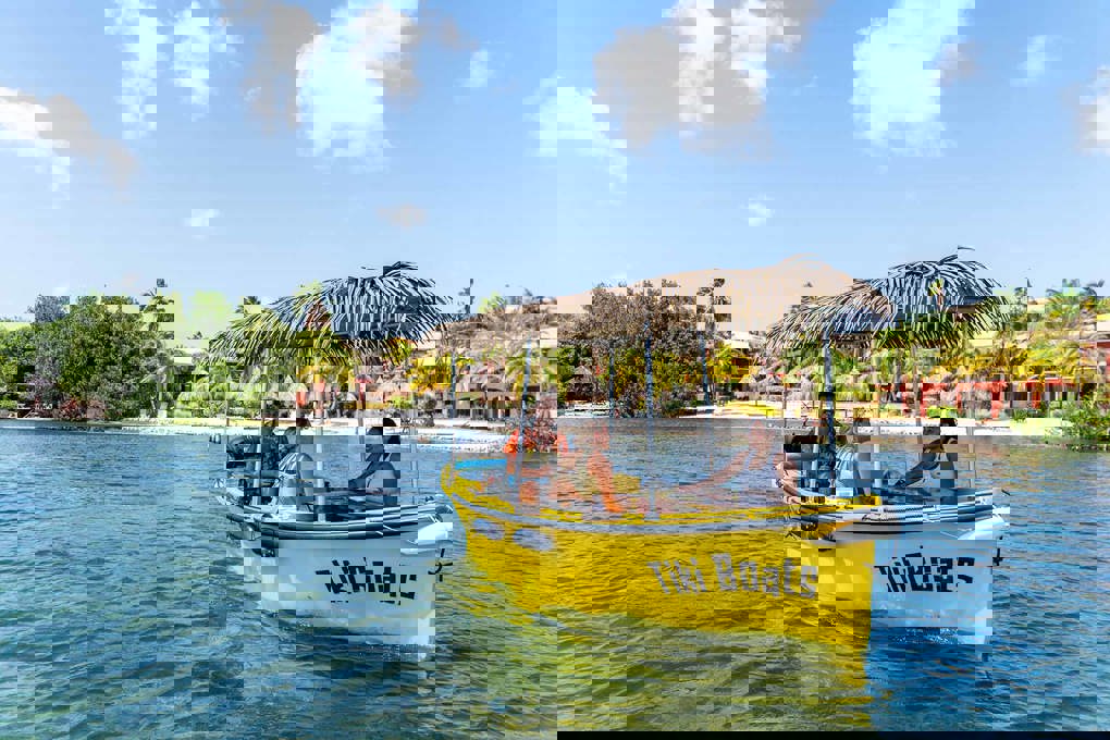 Tiki_Boats-209_verkleind