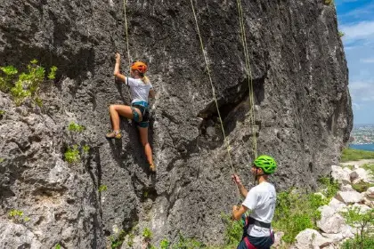 Rock-Climbing-Curacao-1