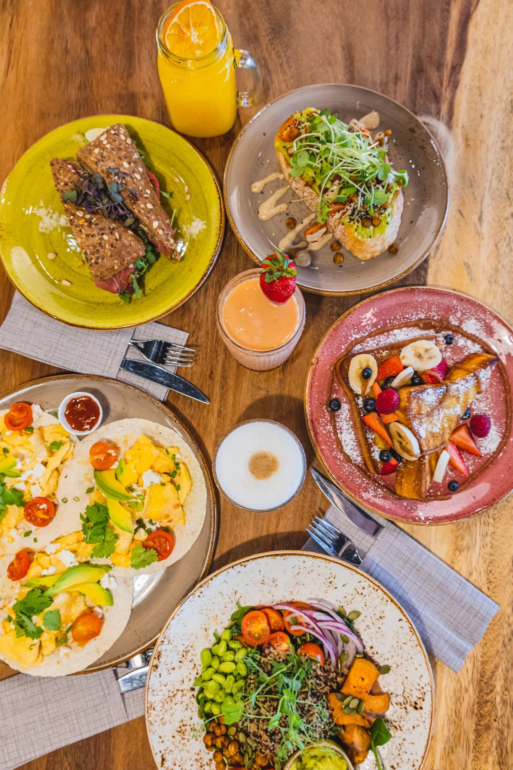 Reefs Cafe & Co My Curacao Guide