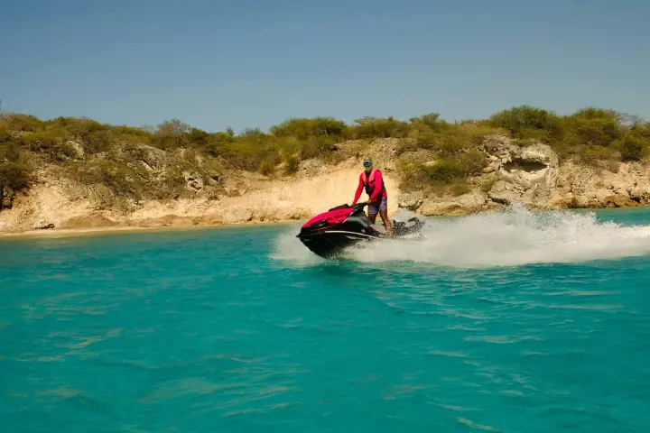/jetski_2_blue_finn_verkleind_.jpg